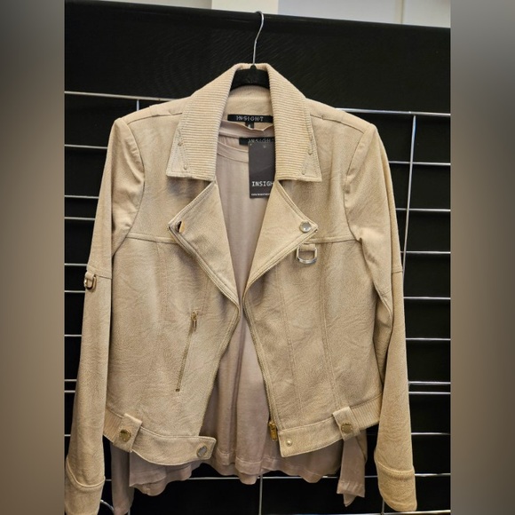 Insight NY BCJ101C06 Biscotti - Picture 6 of 8